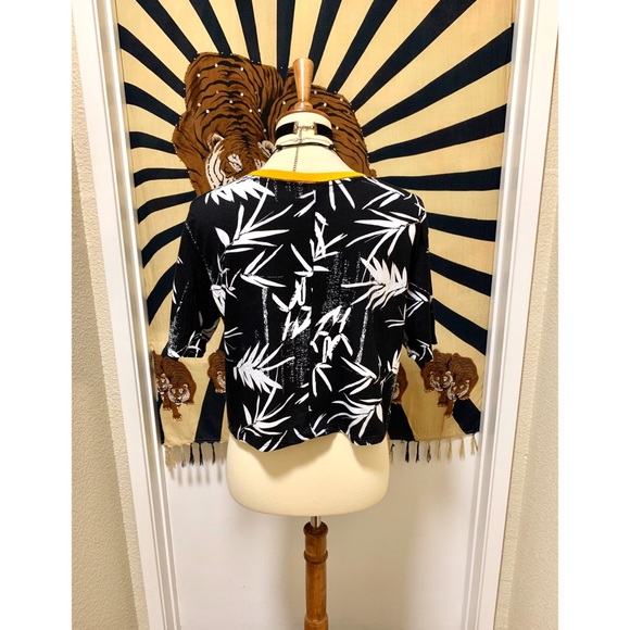 π Stylish modern bamboo top - Picture 4 of 8